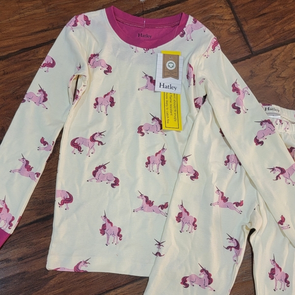 Hatley unicorn pajamas set - Picture 5 of 11